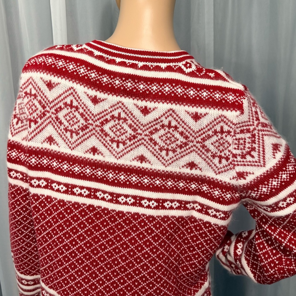 ST. JOHN’S BAY Women’s Red/White V-Neck Sweater (Size: L) - Picture 8 of 14